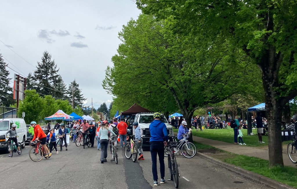 Sunday Parkways, Again